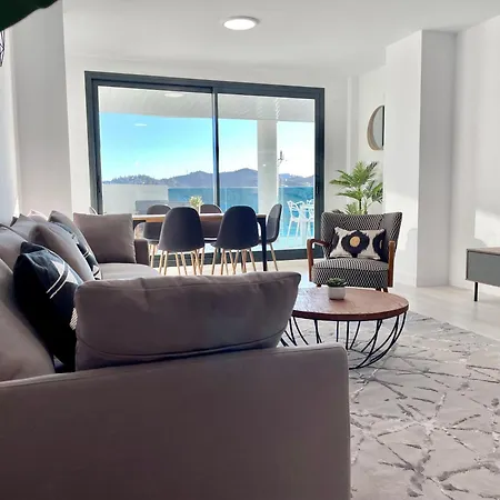Three Bedroom Vacation Paradise 丰希罗拉