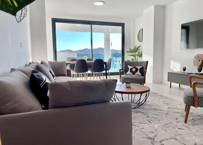 Three Bedroom Vacation Paradise 丰希罗拉